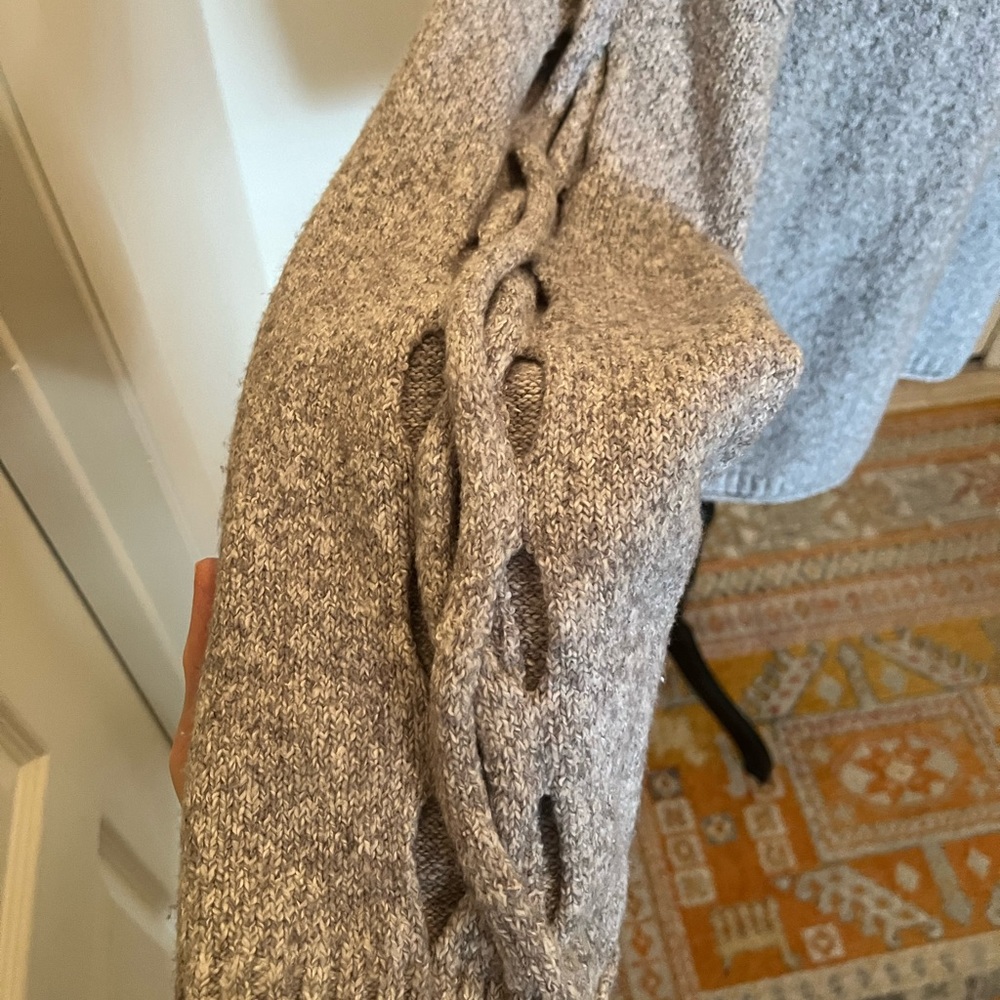 Grey Pullover Open Braid Sleeves 1X